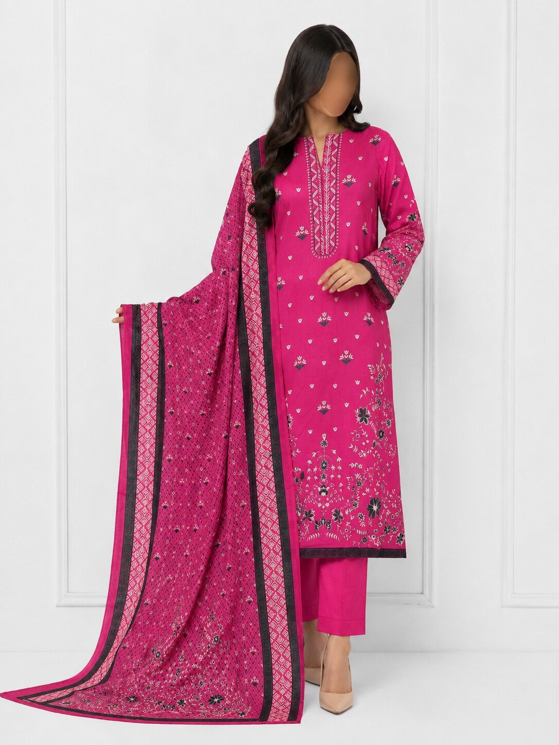 MAHJABEEN SIGNATURE LAWN P55