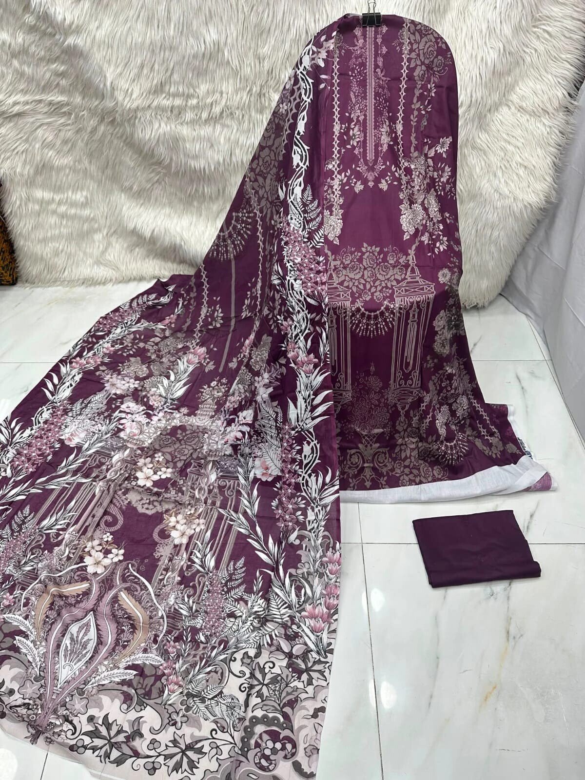 MAHJABEEN SIGNATURE LAWN P63